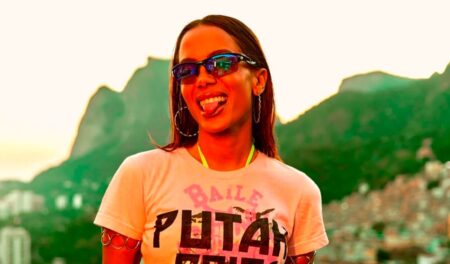 Anitta nega vontade de querer ser mãe Anitta nega vontade de querer ser mãe