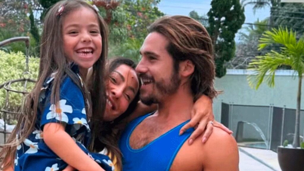 Nicolas Prattes e Zoe