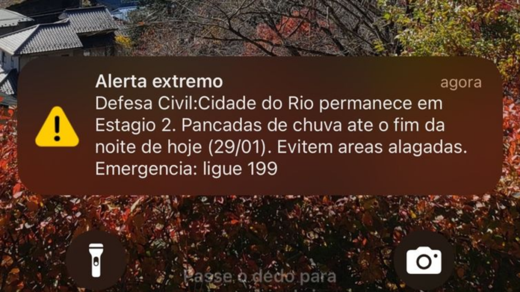 Alerta da Defesa Civil assusta cariocas e vira meme na internet Alerta da Defesa Civil assusta cariocas e vira meme na internet