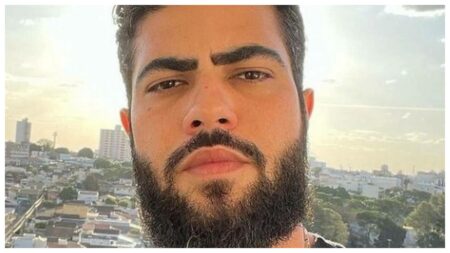 Henrique, da dupla com Juliano, gera polêmica ao pegar calcinha jogada por fã henrique da dupla com juliano gera polemica ao pegar calcinha jogada por fa