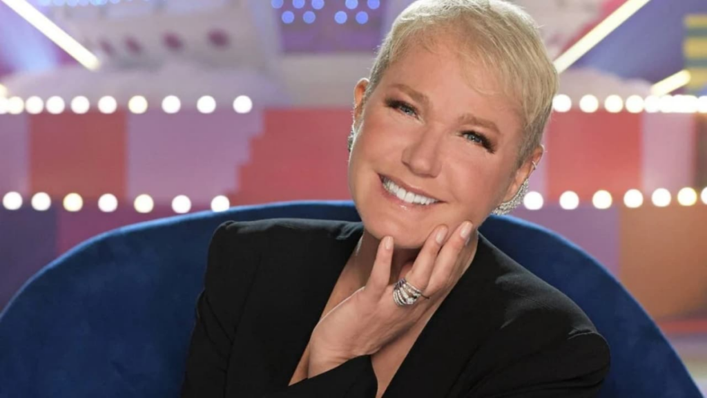 Xuxa passa por cirurgia em São Paulo Xuxa passa por cirurgia em São Paulo