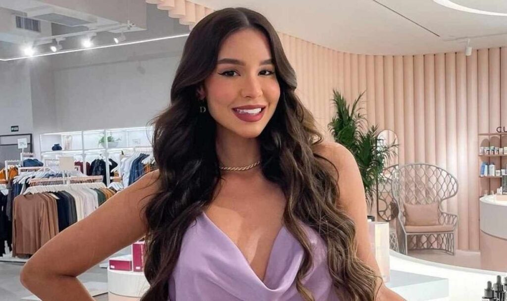 Kerline afirma que foi seguida por estranho na praia