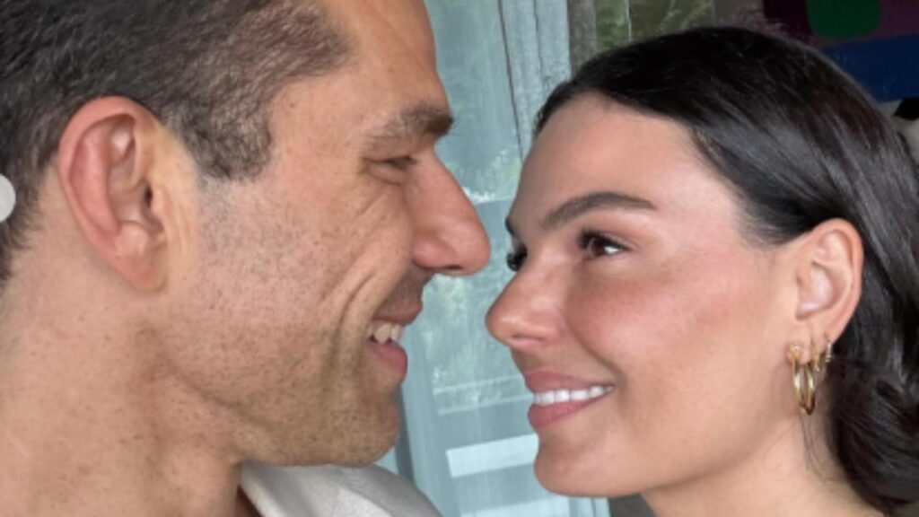 Marcus Buaiz posta homenagem a Isis Valverde, que completa 38 anos Marcus Buaiz posta homenagem a Isis Valverde, que completa 38 anos