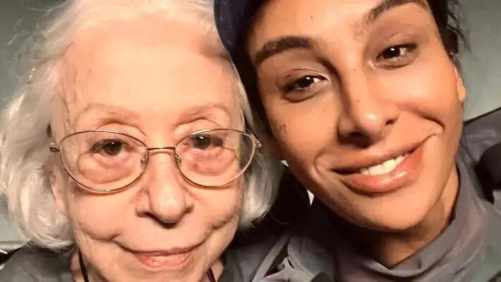 Linn da Quebrada recebe mensagem de Fernanda Montenegro após internação