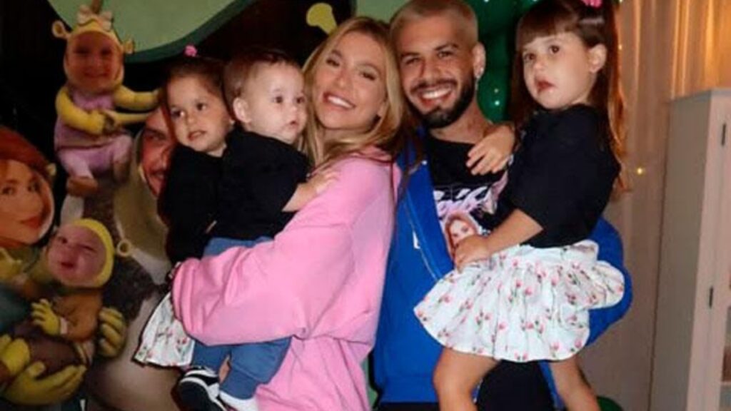 Virginia Fonseca ganha festa surpresa tematizada com Shrek Virginia Fonseca ganha festa surpresa tematizada com Shrek