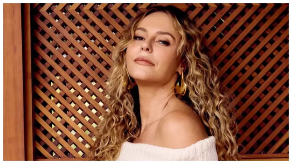 paolla oliveira comenta nova fase na globo foi diferente do que eu esperava