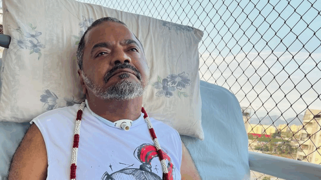 Arlindo Cruz recebe alta após ficar 50 dias internado Arlindo Cruz recebe alta após ficar 50 dias internado