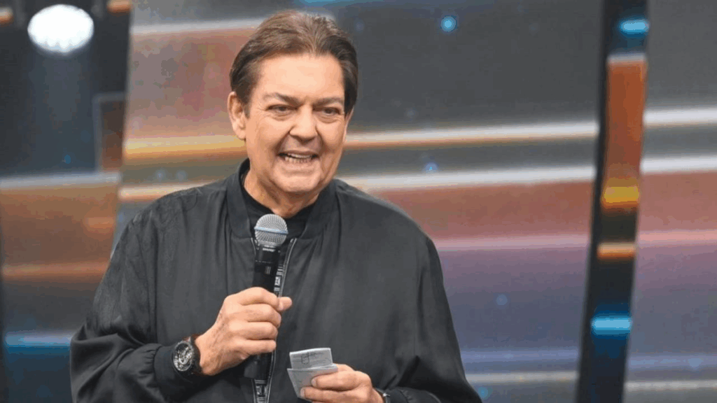 Faustão recebe alta após passar por transplantes Faustão recebe alta após passar por transplantes