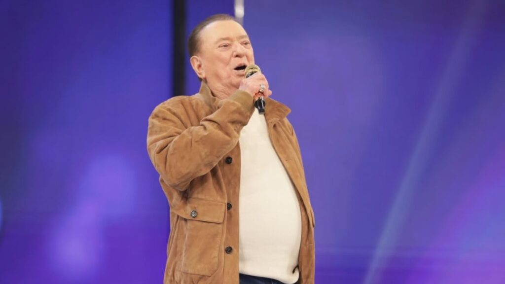 Raul Gil é internado em São Paulo; saiba o que o apresentador tem