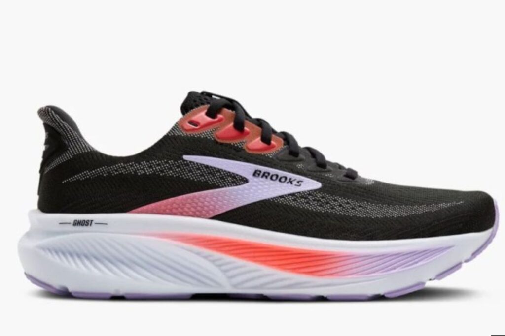 Os 5 tênis mais confortáveis do mundo para quem passa o dia inteiro em pé 4 Brooks Ghost 17