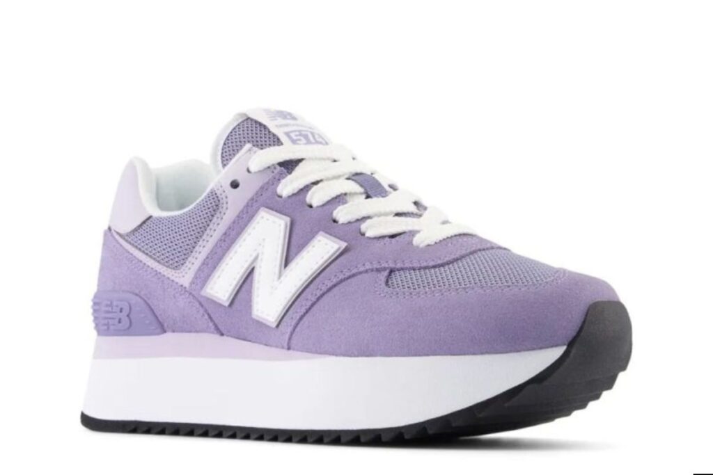 Os 5 tênis mais confortáveis do mundo para quem passa o dia inteiro em pé 3 New Balance 574+