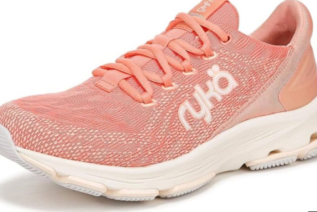 Os 5 tênis mais confortáveis do mundo para quem passa o dia inteiro em pé 5 Ryka Devotion X Walking Shoe