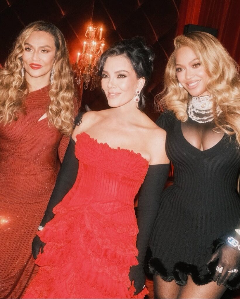Beyoncé, Príncipe Harry e Mark Zuckerberg: festa de Kris Jenner reúne elite global 4 SaveClip.App 576013560 18555666040006784 556441858899087393 n