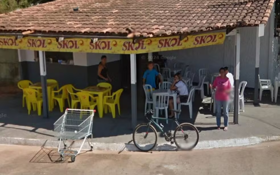 Imagem de Marília Mendonça em bar 10 anos antes de sua morte é registrada em mapa; veja 1 Marília Mendonça