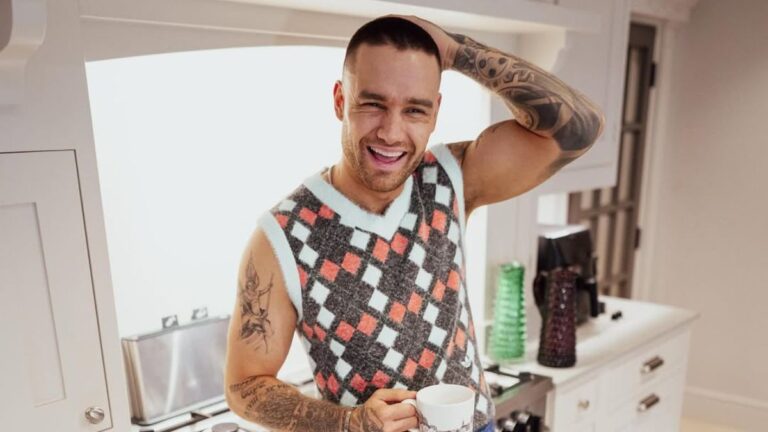 Garçom detido pela morte de Liam Payne deixa a prisão após relatar agressões Garçom detido pela morte de Liam Payne deixa a prisão após relatar agressões