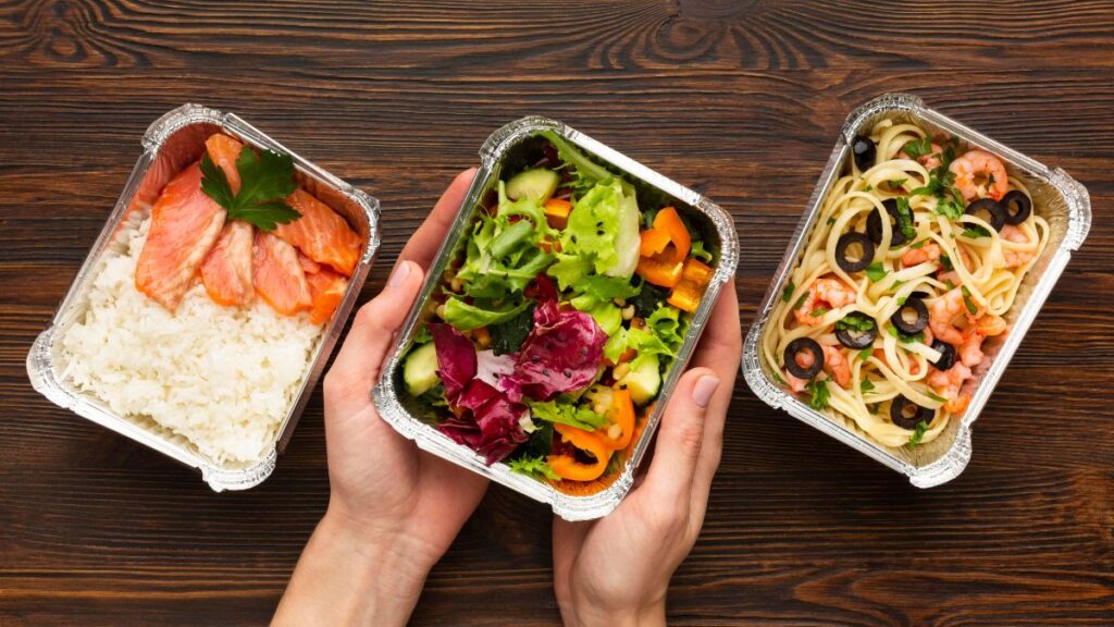 Marmita saudável: 7 dicas simples para comer melhor todos os dias