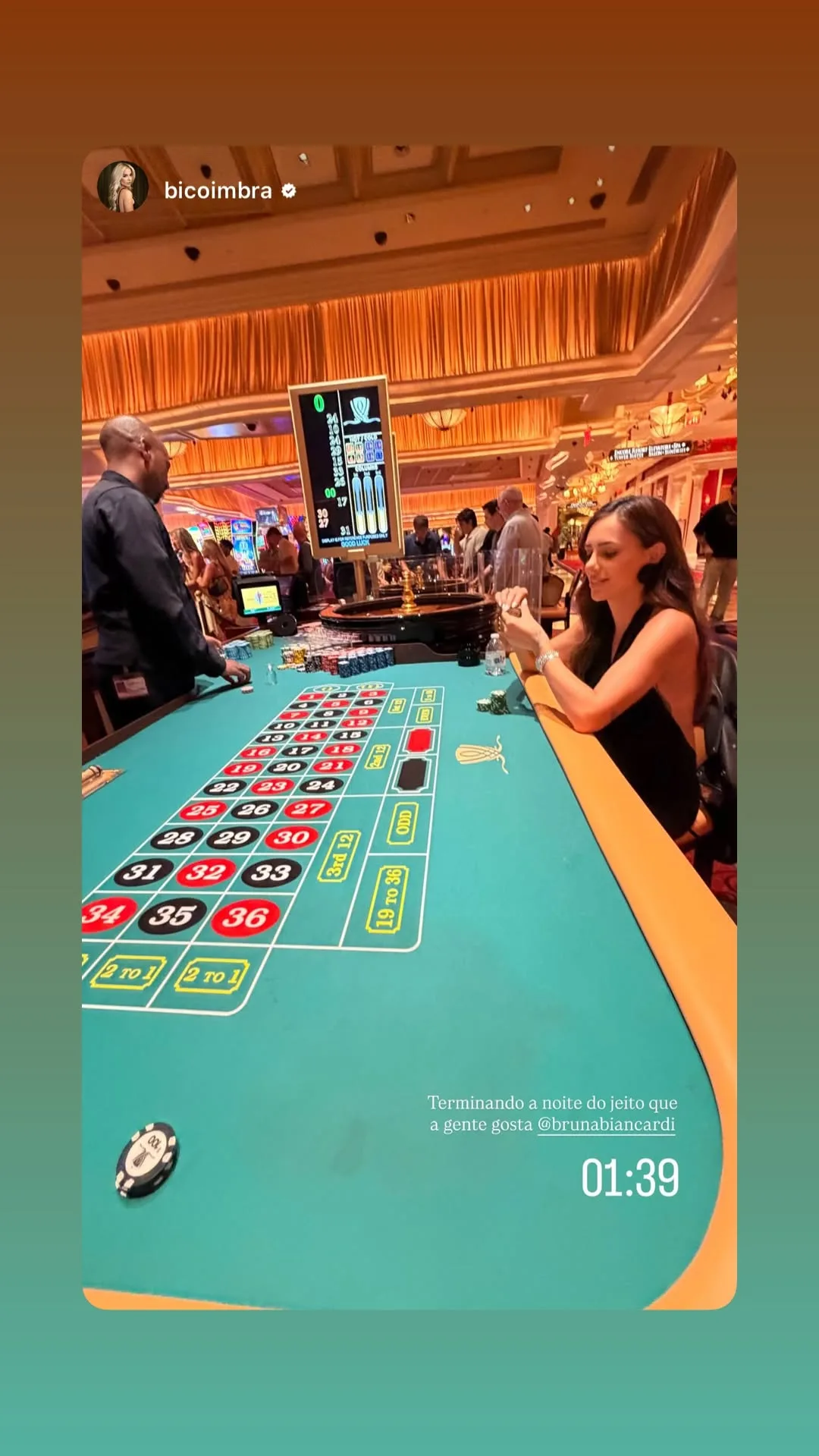Bruna Biancardi aproveita cassino com Neymar e amigos; veja fotos 2 Bruna Biancardi participa de jogo em mesa de roleta durante noite em cassino de Las Vegas