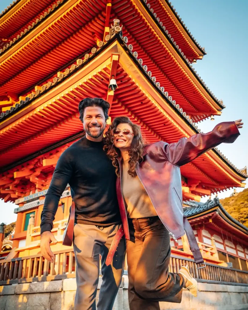 Juliana Paes e marido em viagem para o Japão