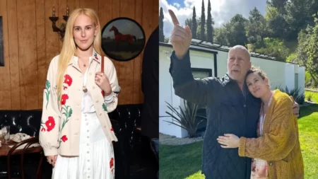 Rumer Willis posa ao lado do pai, Bruce Willis, em foto ao ar livre.