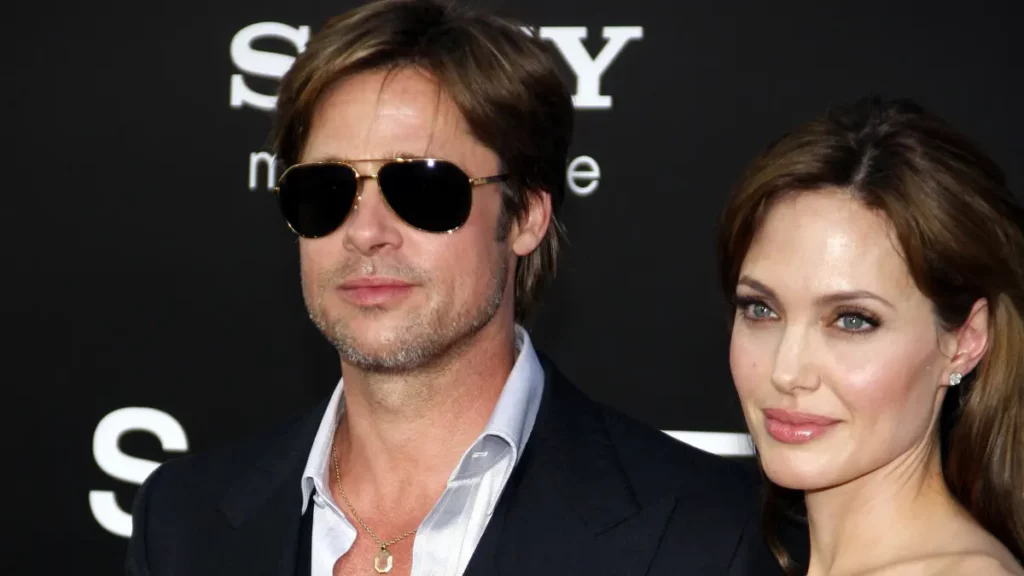Angelina Jolie e Brad Pitt completam 10 anos de divórcio entre disputas e mágoas; entenda 1 Angelina Jolie e Brad Pitt juntos em evento.