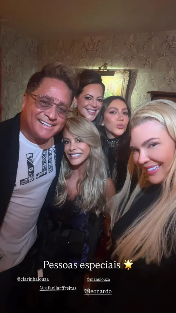 Leonardo, Poliana Rocha e amigos em viagem a Paris