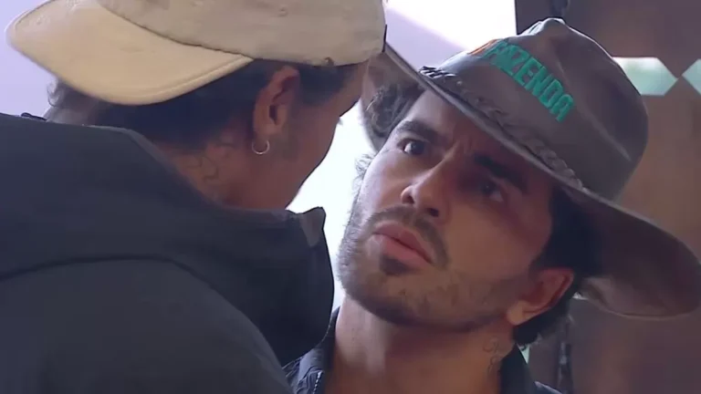 Murilo e Alfredo durante confronto em A Fazenda 18