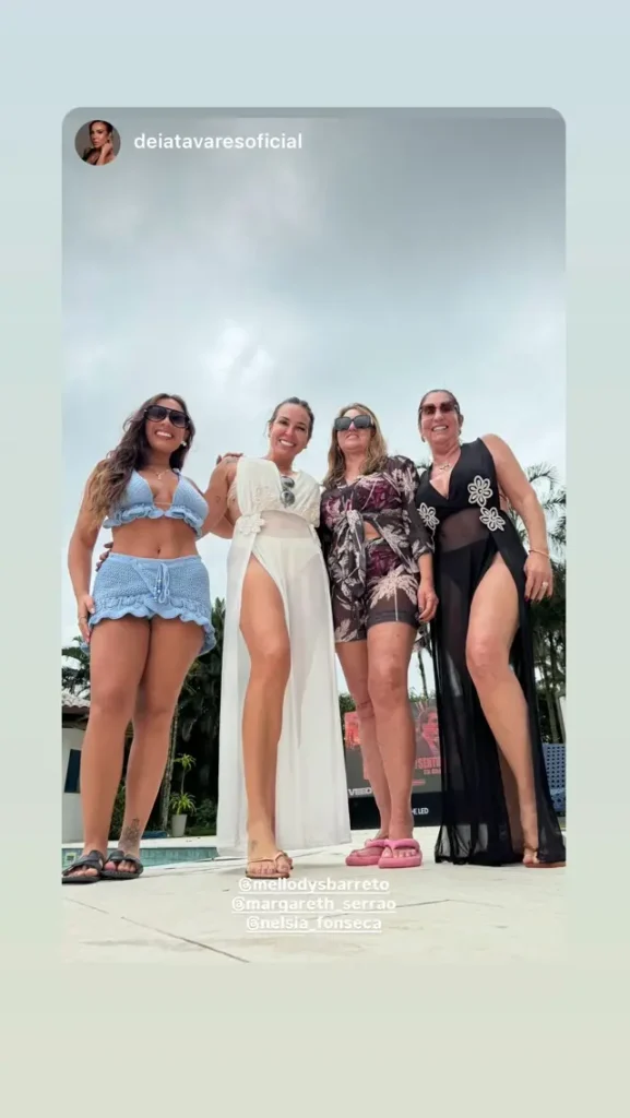 Mãe de Virginia curte mansão de R$ 27 milhões da filha no Rio com namorado e amigas 1 Margareth Serrão, mãe de Virginia, posando com as amigas com roupa de banho na mansão da filha.