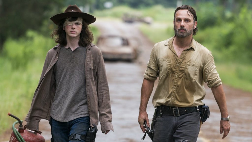 Carl (Chandler Riggs) e Rick ( Andrew Lincoln) em The Walking Dead