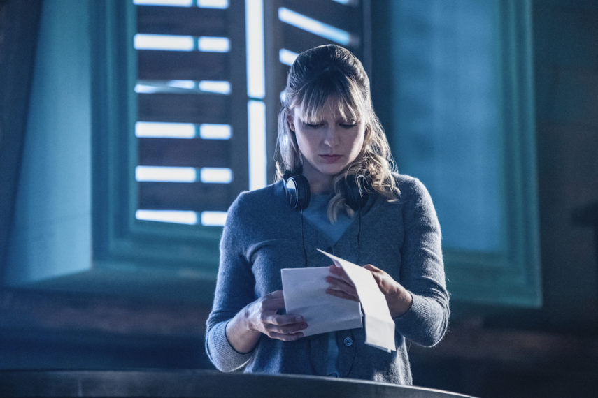 Melissa Benoist dirigindo episódio de Supergirl
